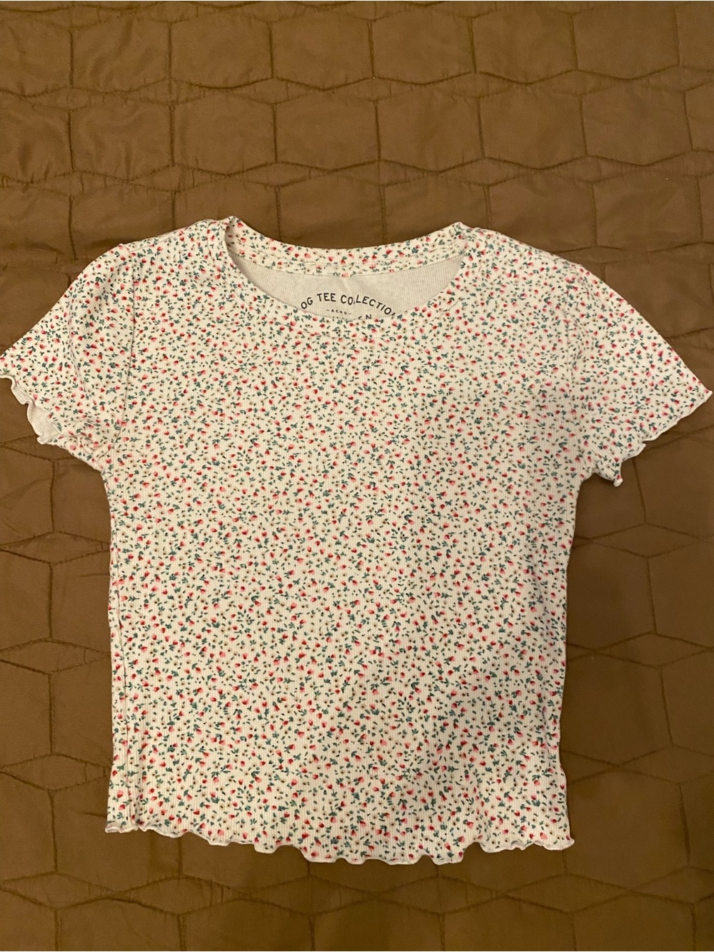 Aeropostale XS white floral ruffle tee